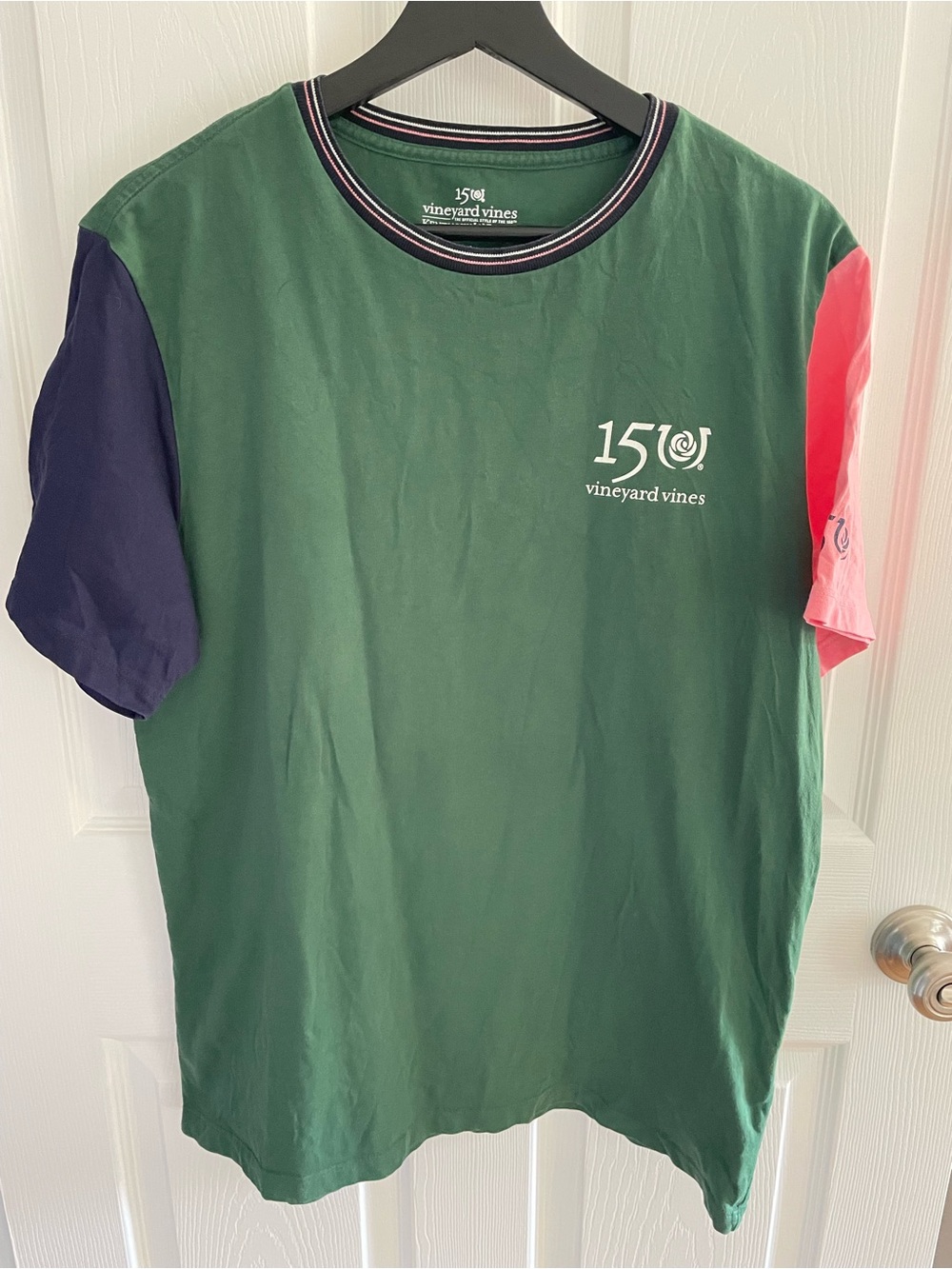 Vineyard Vines 150th Kentucky Derby Colorblock Tee Medium